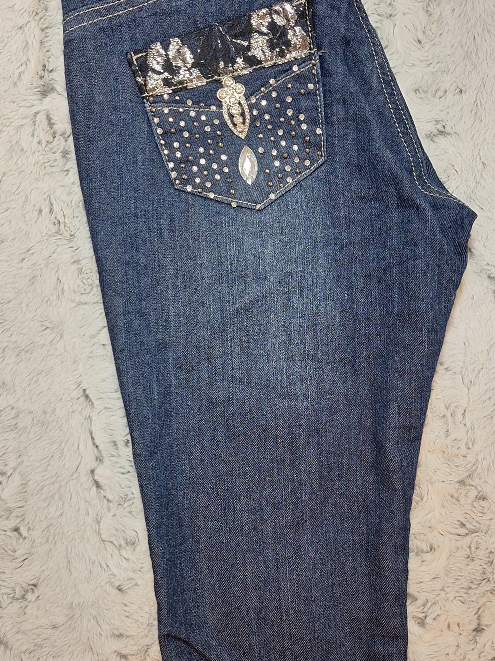 D&P Dark Wash Cuffed Jeans with Glam Crystal Back Pockets Sz 3 - Picture 2 of 8